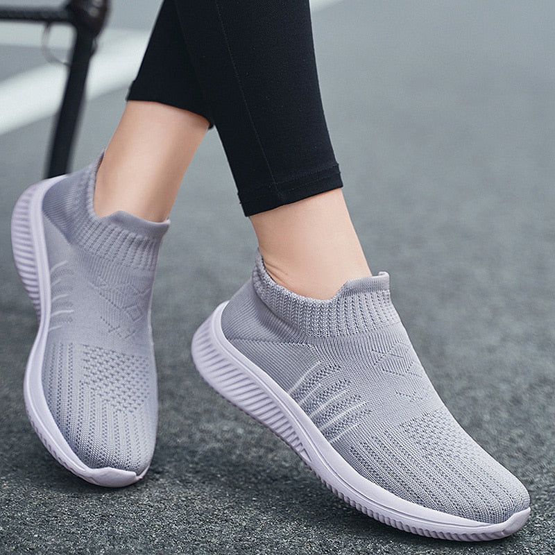 Women Flats Sneakers 2020 New Fashion Sneakers for Women Casual Slip On Sock Trainers Women Shoes Zapatillas Mujer